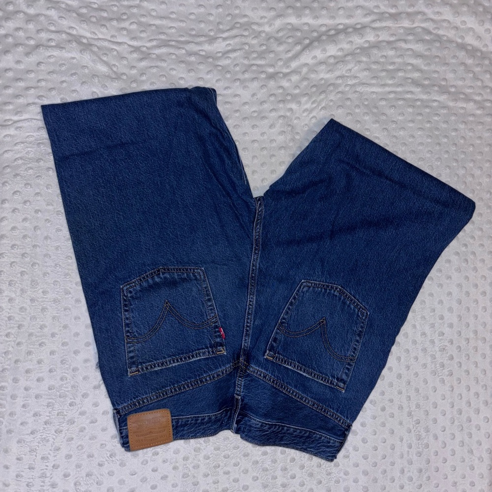 Levi's High Rise Blue Jeans with Classic Indigo Wash